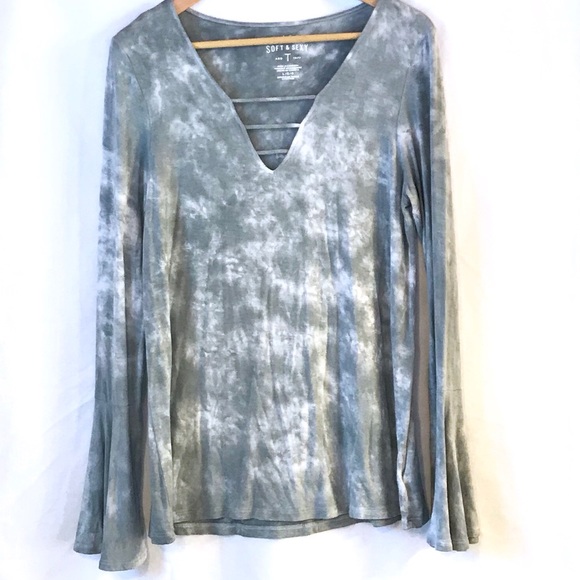 American Eagle Outfitters Tops - American Eagle Soft and Sexy Long Sleeve
